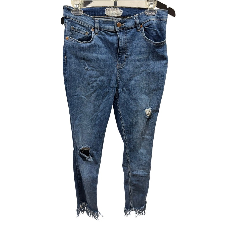 Free People Women's‎ Sz 31 Distressed Skinny Jeans Medium Wash Fringe Hem Blue